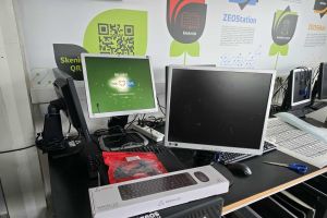 2025-11-14 ZEOStation Donacija računara srednja mašinska tehnička škola (2)- optimized 1.jpg