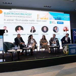 Učešće ZEOS eko-sistem d.o.o. na Konferenciji „ELEKTROMOBILNOST: POČETAK ILI KRAJ LEDENOG DOBA?“: Ključna uloga u razvoju i održivosti zajednice